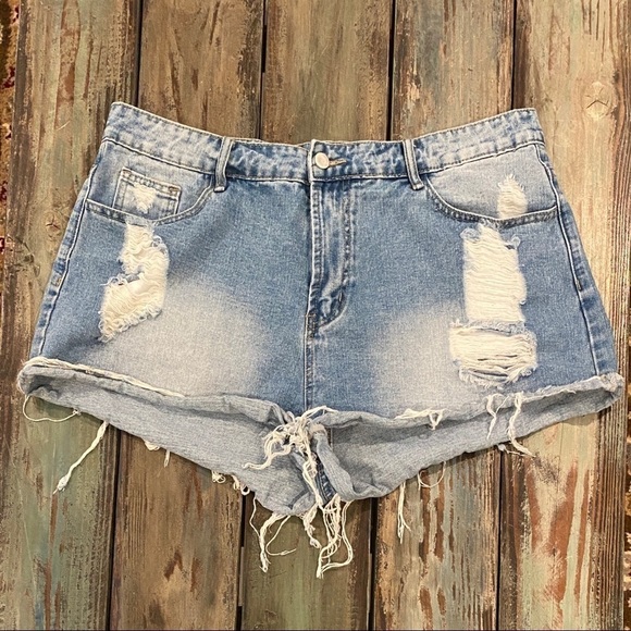 SHEIN Pants - SHEIN 2XL High Rise Distressed Destroyed Denim Shortie Festival Womens Shorts